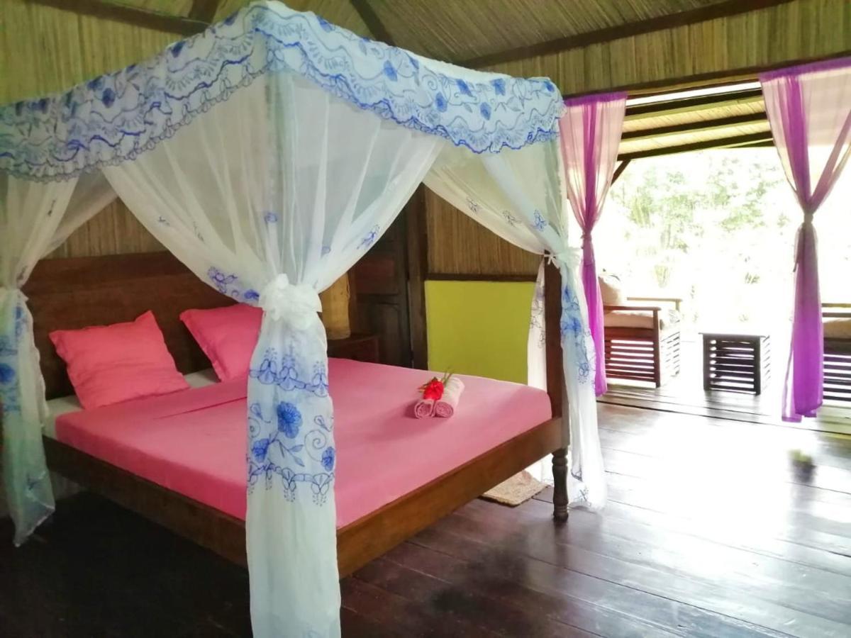 Chambres D'Hotes Villa Les Orchidees Chez Ago Ile Sainte-Marie Exterior foto